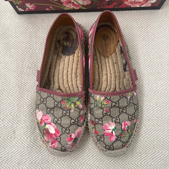 Gucci Floral Espadrilles - Picture 4 of 8